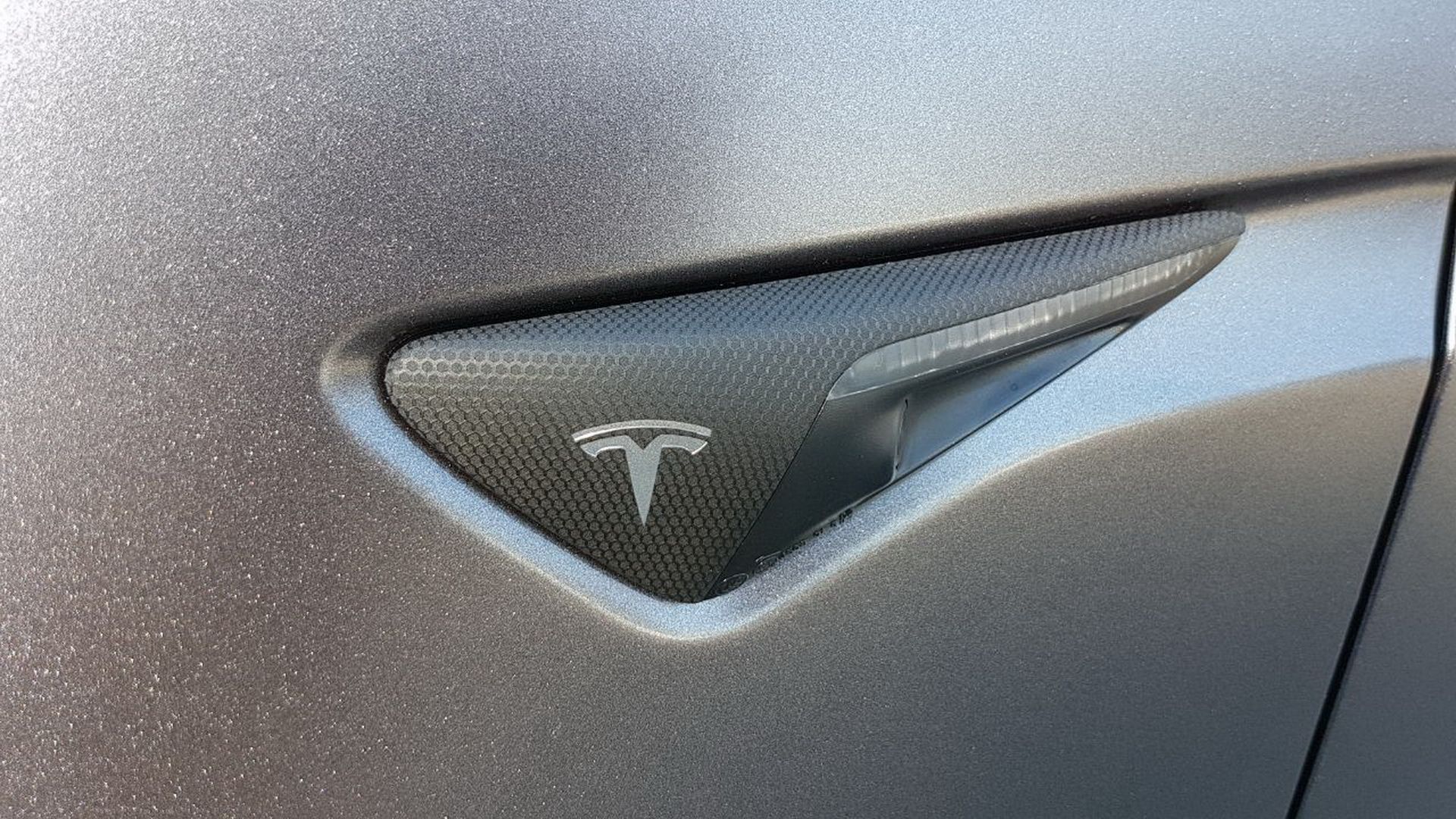 Folien Manufaktur – Chrome delete Tesla